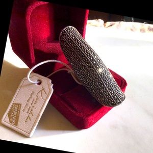 Kanishka New York LRG Sterling Silver Swarovski Marcasite knuckle Statem…